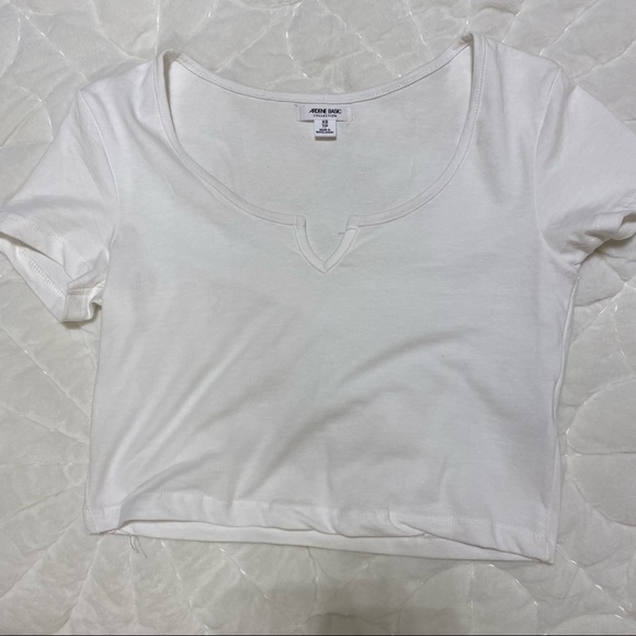 Cropped Notch t-shirt - Picture 3 of 4